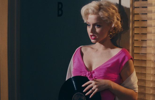 Blonde : les nouvelles images bluffantes d'Ana de Armas dans la peau de Marilyn Monroe