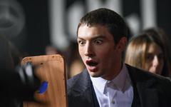 Ezra Miller, la star de "The Flash", annonce se faire soigner pour "des troubles mentaux complexes"