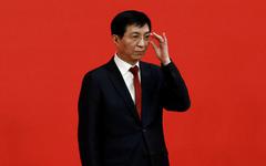 Chine : l'irrésistible ascension de Wang Huning, l'éminence rouge de Xi Jinping