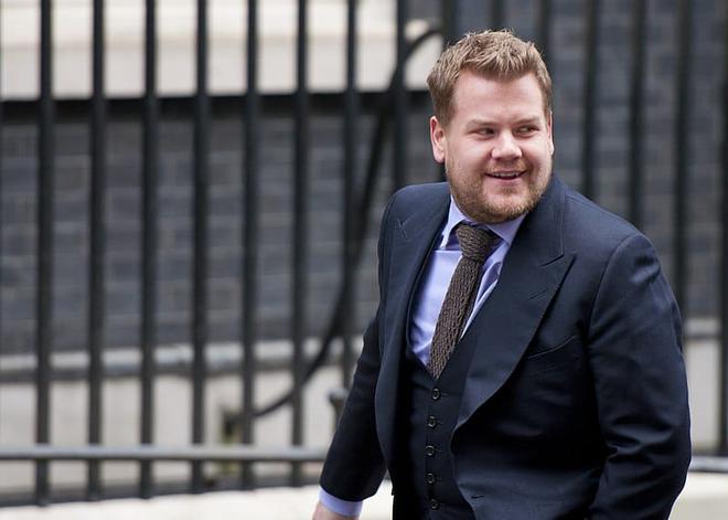 James Corden se moque ouvertement d’une blague de Ricky Gervais