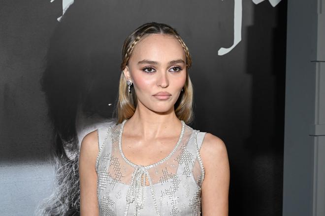 Lily-Rose Depp se confie sur son rôle dans "Nosferatu"