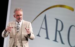 «Nos amis Américains montrent la voie»: réunis à Londres autour de Jordan Peterson, les conservateurs sentent le vent de l’histoire tourner
