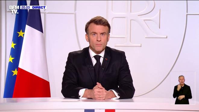 Emmanuel Macron: "La Russie est devenue une menace pour la France et pour l'Europe"