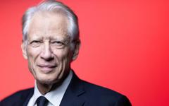 Guerre en Ukraine : «Les États-Unis seront contents de refiler le bâton merdeux au Vatican», tacle Dominique de Villepin
