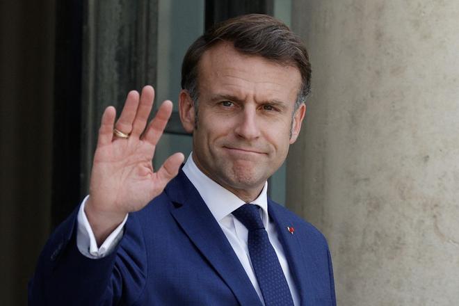 Frappes sur l'Iran : "La France réaffirme le droit d'Israël à se protéger et à assurer sa sécurité", assure Emmanuel Macron, qui appelle à la désescalade