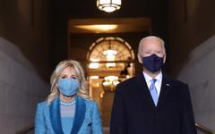 EN DIRECT - Macron va s'entretenir ce dimanche avec le président Biden, annonce l'Elysée