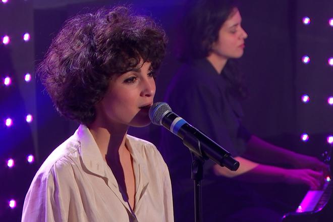 Eurovision 2021 : qui est Barbara Pravi, la représentante de la France ?