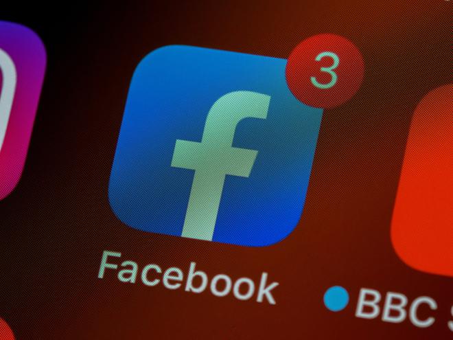 « Nous devons faire mal à Apple » : Mark Zuckerberg croque la Pomme