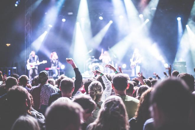Coronavirus : comment vont s'organiser les premiers concerts test ?