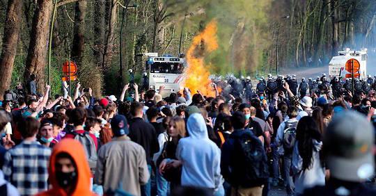 World news – Belgique: la police disperse un rassemblement interdit à Bruxelles