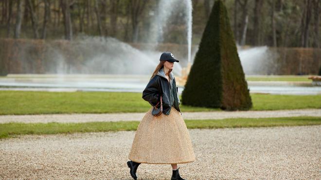 Celine, Berluti, Gucci et Balenciaga emboîtent le pas à Saint Laurent et se retirent du cadre des Fashion Weeks