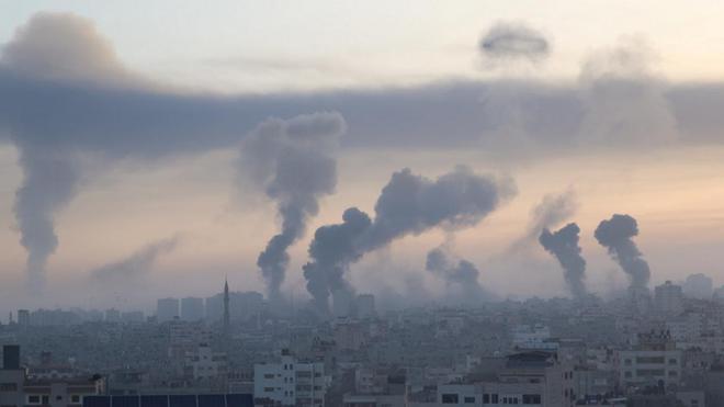EN DIRECT - Escalade au Proche-Orient : Israël dit avoir frappé 130 cibles militaires et tué 15 militants à Gaza