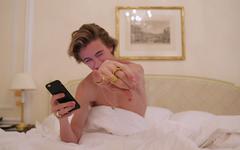 24h de Fashion Week avec Lucky Blue Smith au défilé Balmain