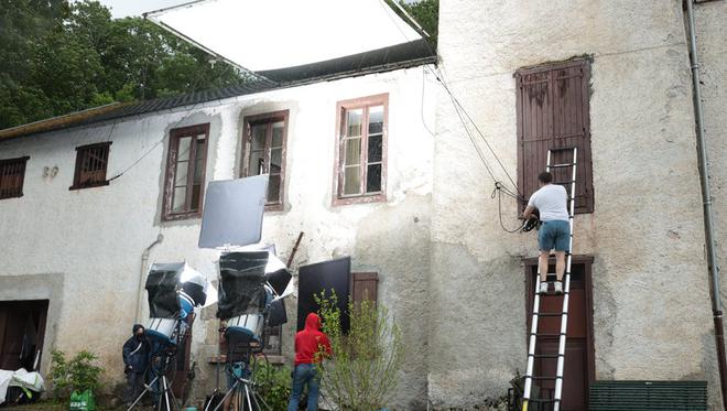 Ariège : entre deux averses, le prochain film d'André Téchiné tourne à Orgeix