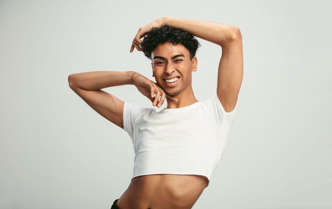 Et si vous osiez le crop-top pour pimenter votre style ?